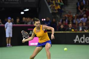 Fed Cup: Simona Halep a pierdut meciul cu Karolina Pliskova 