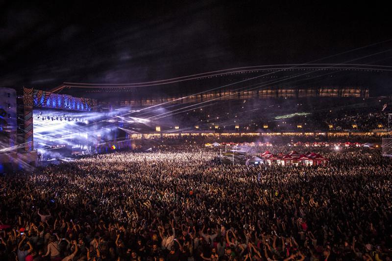 Mentor și discipol, pe aceeași scenă, la Untold 2016. Cel mai tânăr superstar al muzicii electronice vine la Cluj