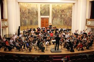 Concert simfonic sub bagheta dirijorului David Crescenzi, la Cluj