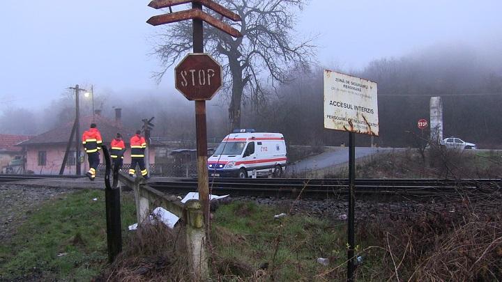 Tragedie dis de dimineaţă: un bărbat a decedat lovit de tren