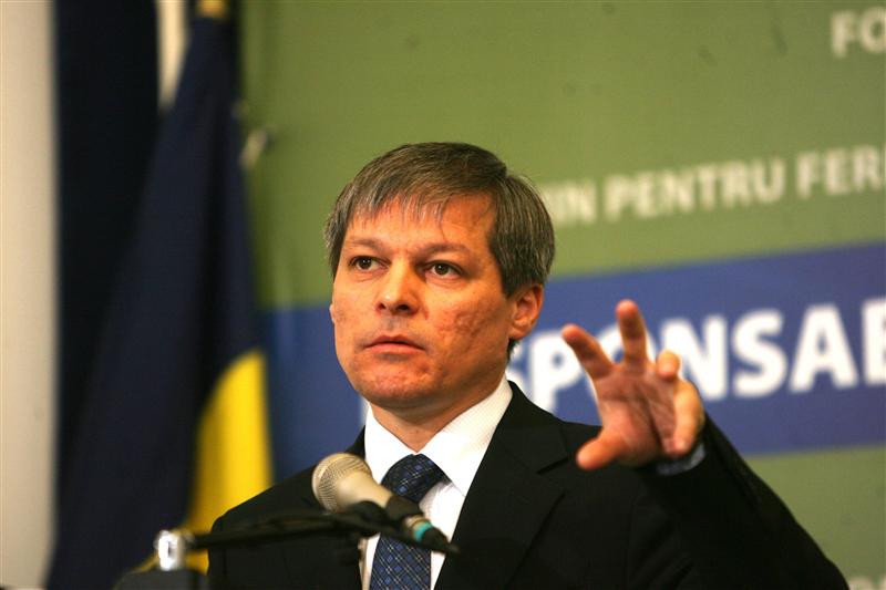 Cioloş: Au fost folosite cartele prepay din România pentru pregătirea de atentate în UE