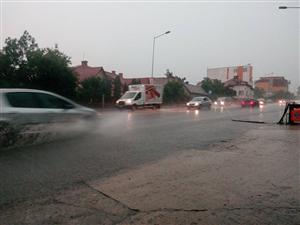 Ploi şi instabilitate atmosferică accentuată. Ce zic meteorologii