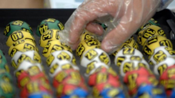 Numerele extrase duminică, 10 aprilie, la Loto