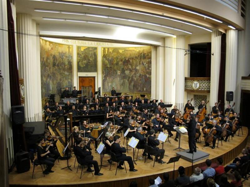 Elevii clujeni, invitați la repetițiile Filarmonicii din Cluj