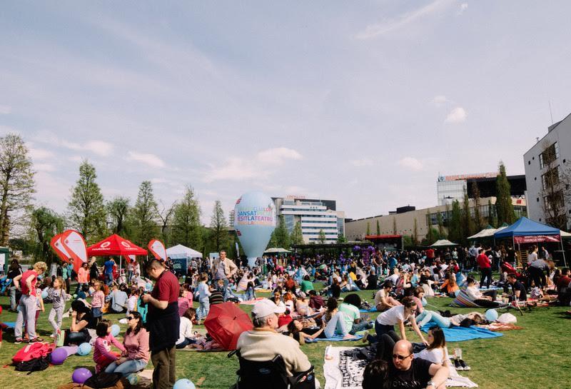 Concerte, târg cu tematică vintage și jocuri, pe agenda Picnic in the Park, sâmbătă, în Iulius Parc (P)