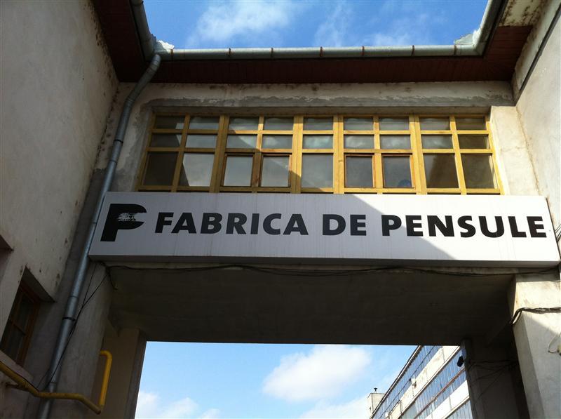 Evenimente în trei schimburi la Fabrica de Pensule