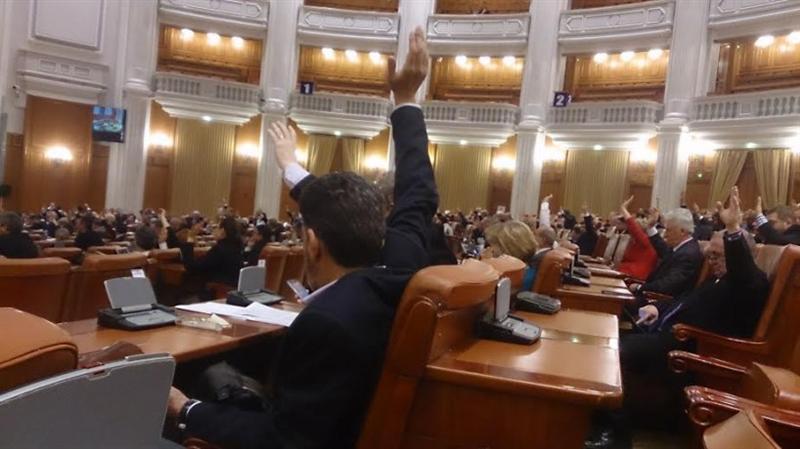 Cine sunt favoriţii PNL şi PSD Cluj pentru parlamentare, după votul politic de la locale