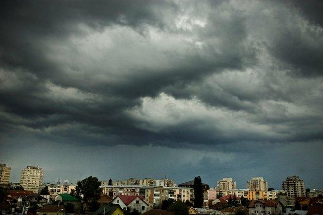 Cod Galben de instabilitate atmosferică și disconfort termic în Cluj
