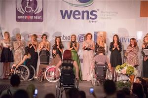 Atipic Beauty, prezentare de modă în scaun cu rotile, pentru al patrulea an consecutiv la Cluj