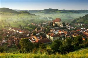 Untold susţine turismul în Transilvania. Reduceri pe baza brăţării de intrare la festival
