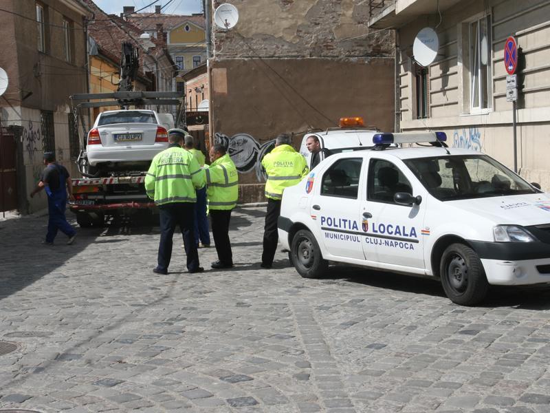 Dîncu: În toamnă sper să putem trece reglementarea legată de ridicarea mașinilor parcate neregulamentar