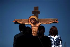 ZIUA CRUCII - Tradiţii şi obiceiuri de Înălţarea Sfintei Cruci