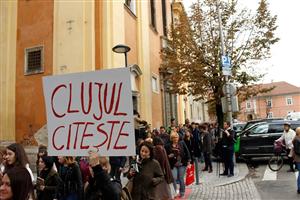 Marşul Lecturii impune restricţii de circulaţie în centrul Clujului