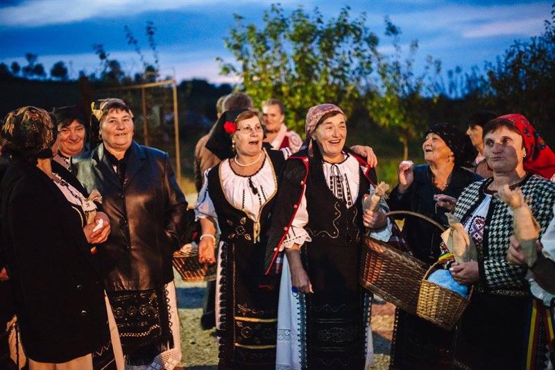 Uleiurile de Luna au primit certificat bio FOTO