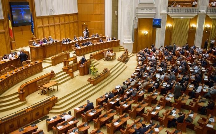 Cine este primul membru al Guvernului care demisionează pentru a candida la alegerile parlamentare