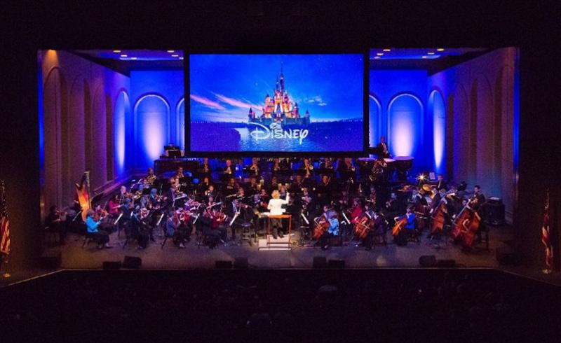 Peste 70 de muzicieni aduc lumea Disney la Cluj 