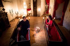 Doi canadieni şi-au petrecut noaptea de Halloween în Castelul lui Dracula de la Bran FOTO/VIDEO