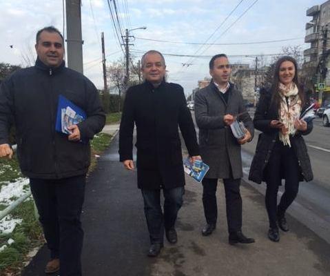 Campania electorală pe Facebook la Cluj. Între băile de mulţime ale lui Boc şi grădiniţa candidatului „paraşutat