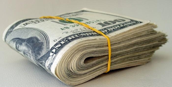 Leul s-a prăbuşit. Curs istoric pentru dolarul american 
