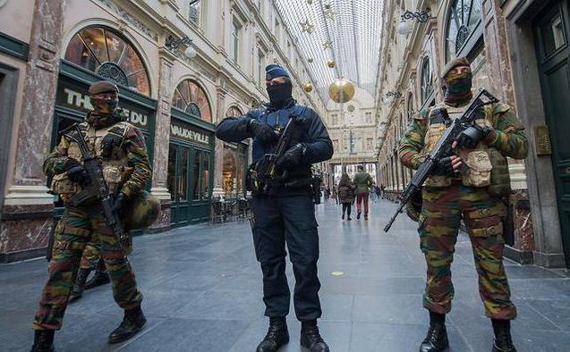 Belgia: Poliția a arestat luni seara un suspect de terorism la Bruxelles