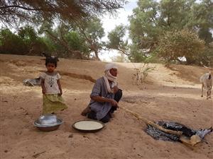 O clujeancă în Niger pe urmele tuaregilor, oamenii albaştri ai deşertului FOTO