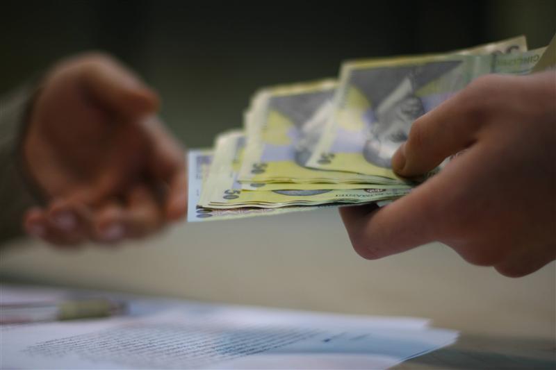 Clujenii vor câştiga bine şi în 2017. Harta judeţelor cu cele mai mici şi cele mai mari salarii