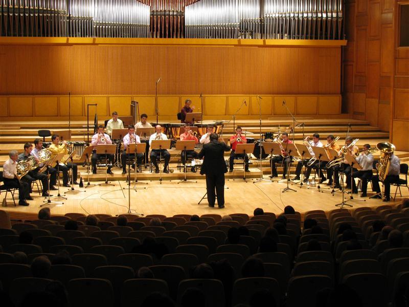 Concert simfonic cu lucrări în primă audiţie la Academia de Muzică 