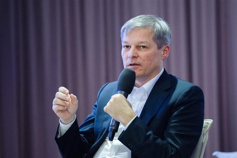 Cioloș: Progresele obținute în lupta anticorupție nu mai pot fi șterse cu buretele, prin ordonanțe cu dedicație pentru politicieni