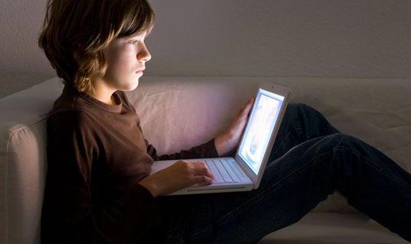 Ziua Siguranţei pe Internet. Ce mai fac copiii din România pe online