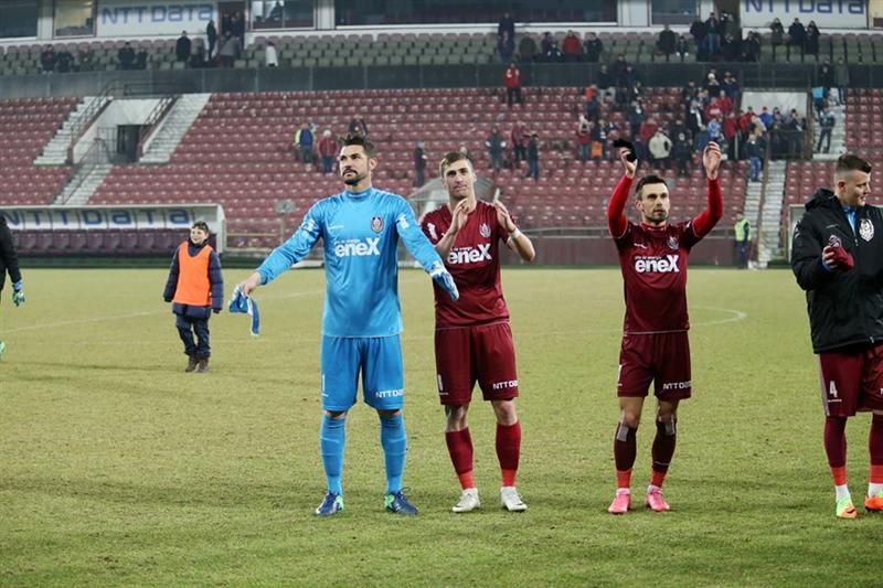 Cel mai înalt fotbalist din Liga 1 joacă la CFR. Unde evoluează cel mai scund jucător