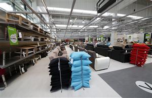 Mai rapizi ca IKEA. Concurenţa austriacă vine la Cluj