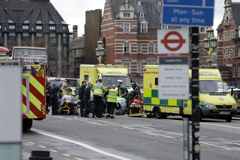 Şi-a făcut selfie cu victimele atacului din Londra şi acum e 