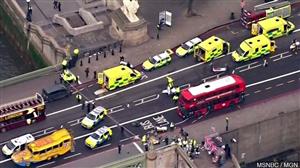 Momentul în care atacatorul de la Londra intră cu maşina în mulţime. Românca cade de pe pod  VIDEO