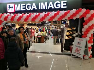 Mega Image a deschis primul magazin în Cluj-Napoca. Ce surprize oferă clienţilor GALERIE FOTO