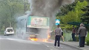 Autobuz cuprins de flăcări într-o staţie de călători din Gheorgheni FOTO/VIDEO