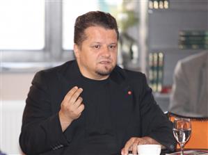 Milionarul Ştefan Vuza vrea doar activele viabile ale Oltchim