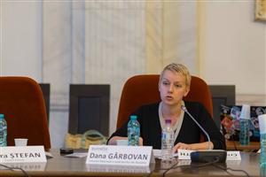 Schimb dur de replici între judecătoarea clujeană Dana Gîrbovan şi fostul ministru al Justiţiei Monica Macovei pe desecretizarea arhivei SIPA