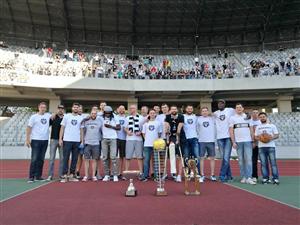 FOTO/VIDEO: Baschetbaliștii de la U-BT au defilat cu trofeul de campioni pe Cluj Arena