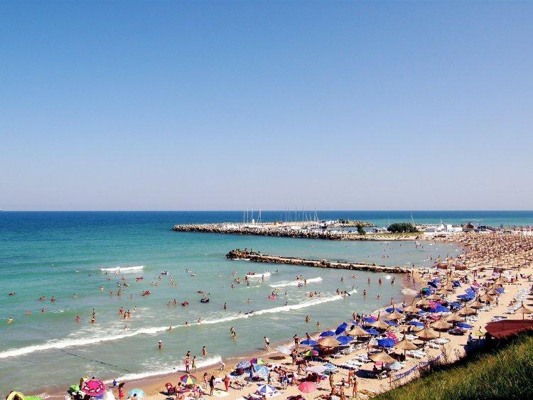 Minivacanţa de Rusalii 2017. Peste 50.000 de turişti, aşteptaţi pe litoral, preţuri de la 60 lei