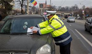 Poliția locală, cu aceleași atribuții ca cea rutieră: să dirijeze traficul şi să aplice amenzi
