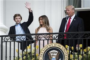 Noi locatari la Casa Albă: Melania Trump şi fiul ei, Barron, s-au mutat la Washington