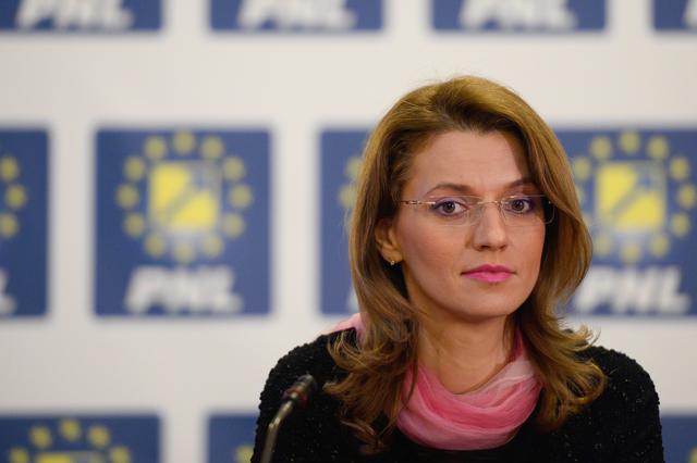 Alina Gorghiu: Dragnea nu prinde finalul de an la şefia PSD