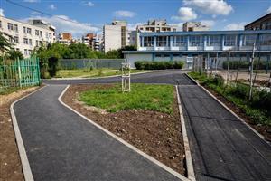 RADP Cluj se pune pe reparat trotuare, alei din cimitire şi curţile şcolilor FOTO