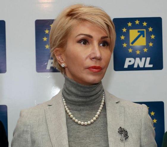 Raluca Turcan a lansat o petiţie online pentru demiterea ministrului Sănatăţii şi a lui Liviu Dragnea