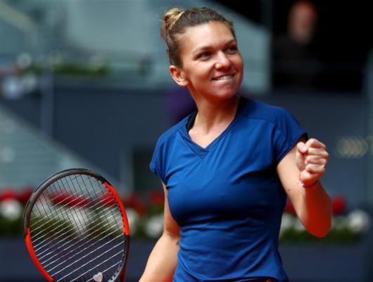 Simona Halep s-a calificat în semifinale la Rogers Cup, după 6-4, 6-2 cu Caroline Garcia