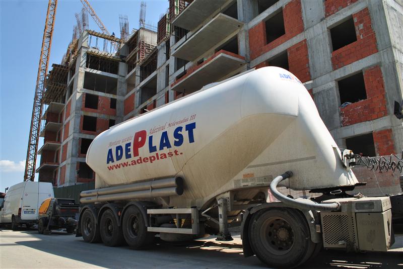 Parcurile industriale atrag investitori. AdePlast îşi deschide fabrică la Cluj