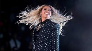 FOTO | Cum arată rochia mini de doar 179 de dolari purtată de Beyonce