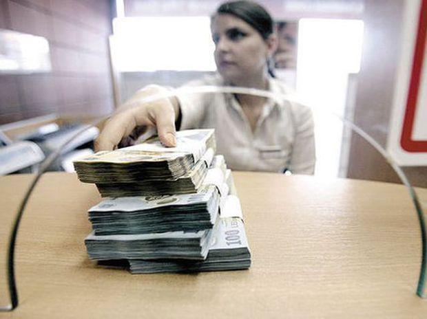 Cât poţi să pierzi dacă depui bani la bancă