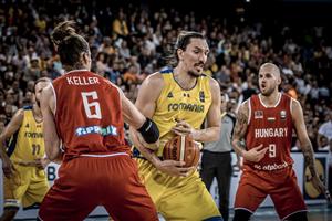 Ratăm optimile EuroBasket | România a fost învinsă de Ungaria. Un nou record de asistență