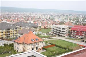 Piaţa imobiliară din Cluj este pe val. Conduce la vânzarea de locuinţe în provincie